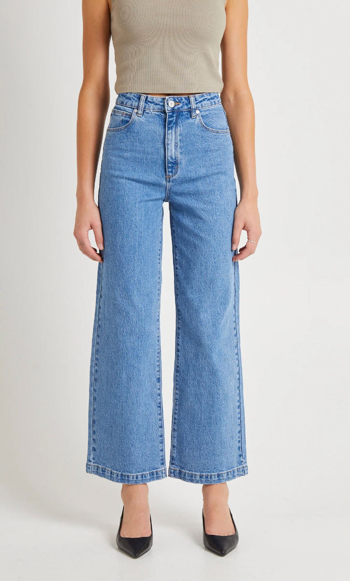 Abrand 94 High & Wide Petite Debbie