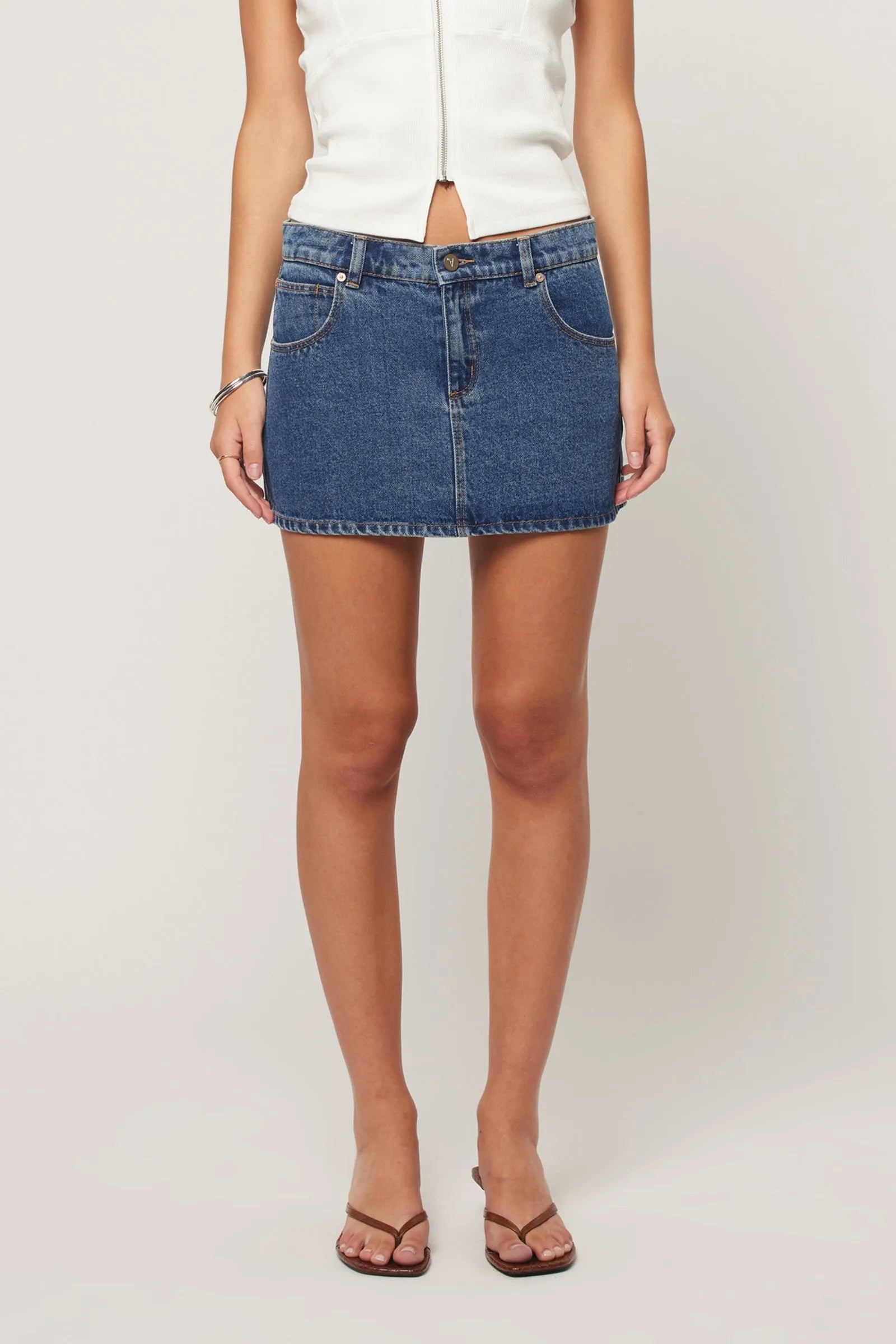 Abrand 99 Skirt - Bella