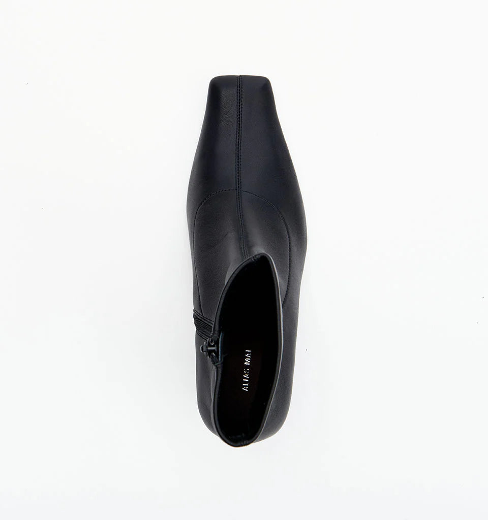 Alias Mae Amelia - Black Stretch Leather