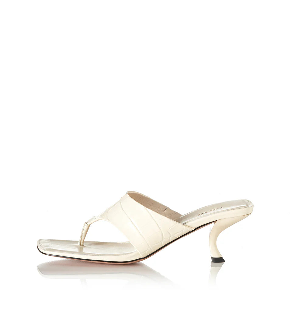 Alias Mae Arnie - Bone Croc