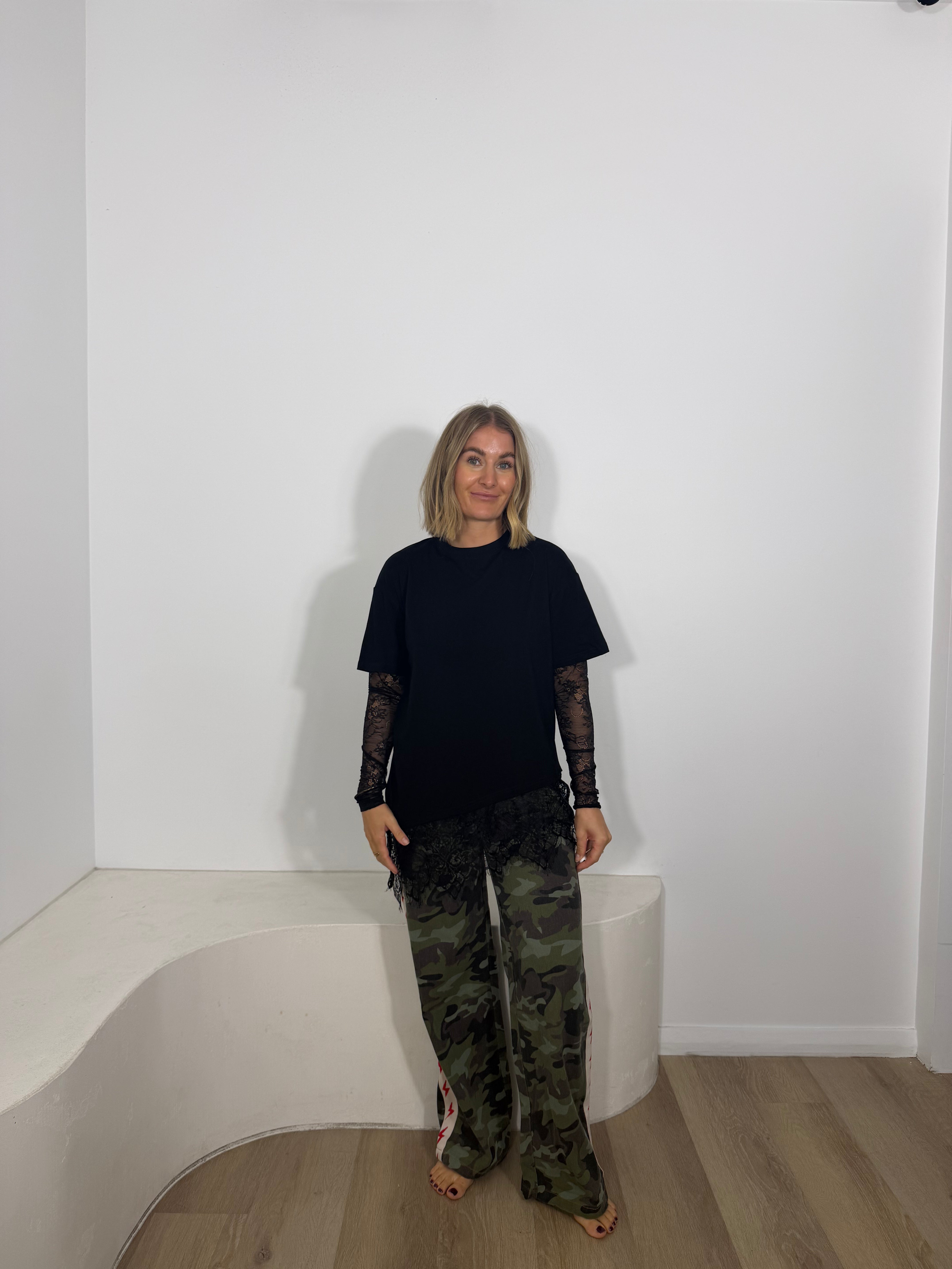 By Frankie Lace Long Sleeve - Black
