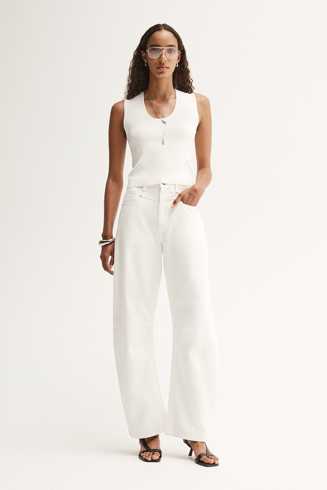 Elka Collective Chelsea Barrel Jean - Ivory