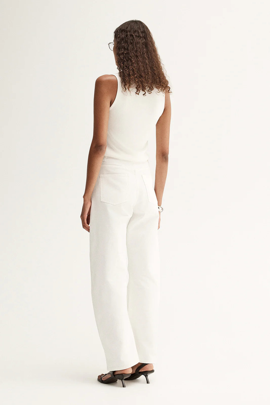 Elka Collective Chelsea Barrel Jean - Ivory