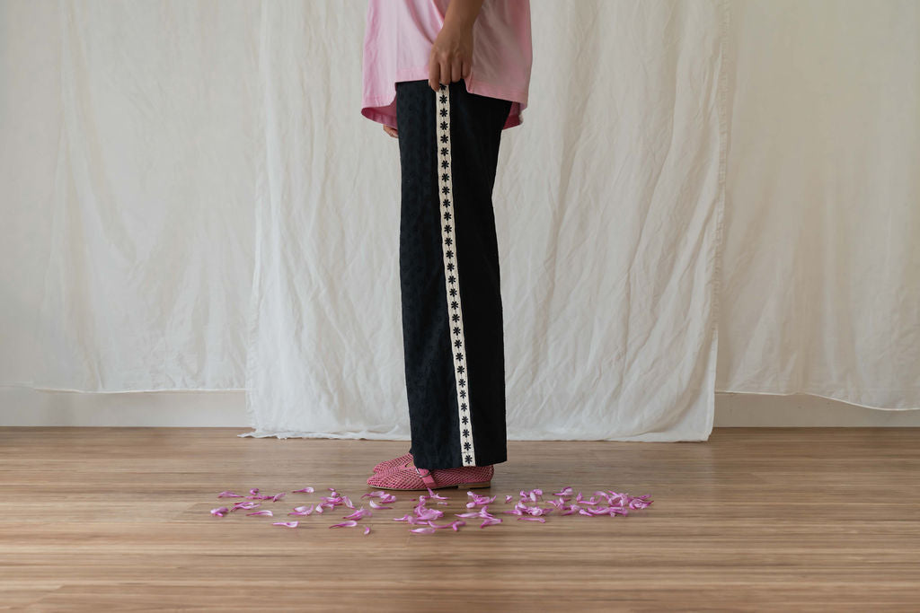 Hall Store Bobbi Pant Broderie - Black