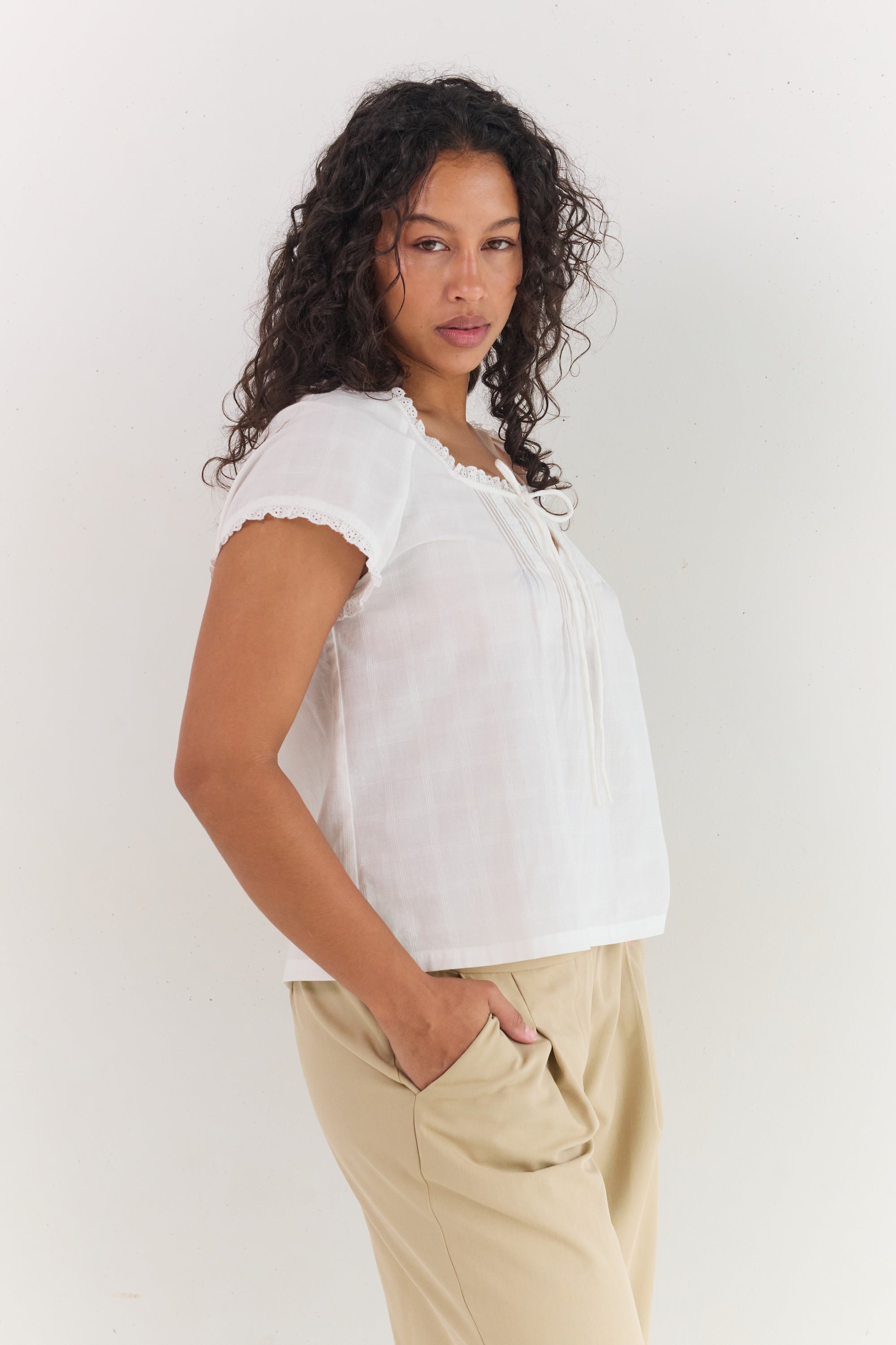 JUNI Amelia Blouse - Blanc