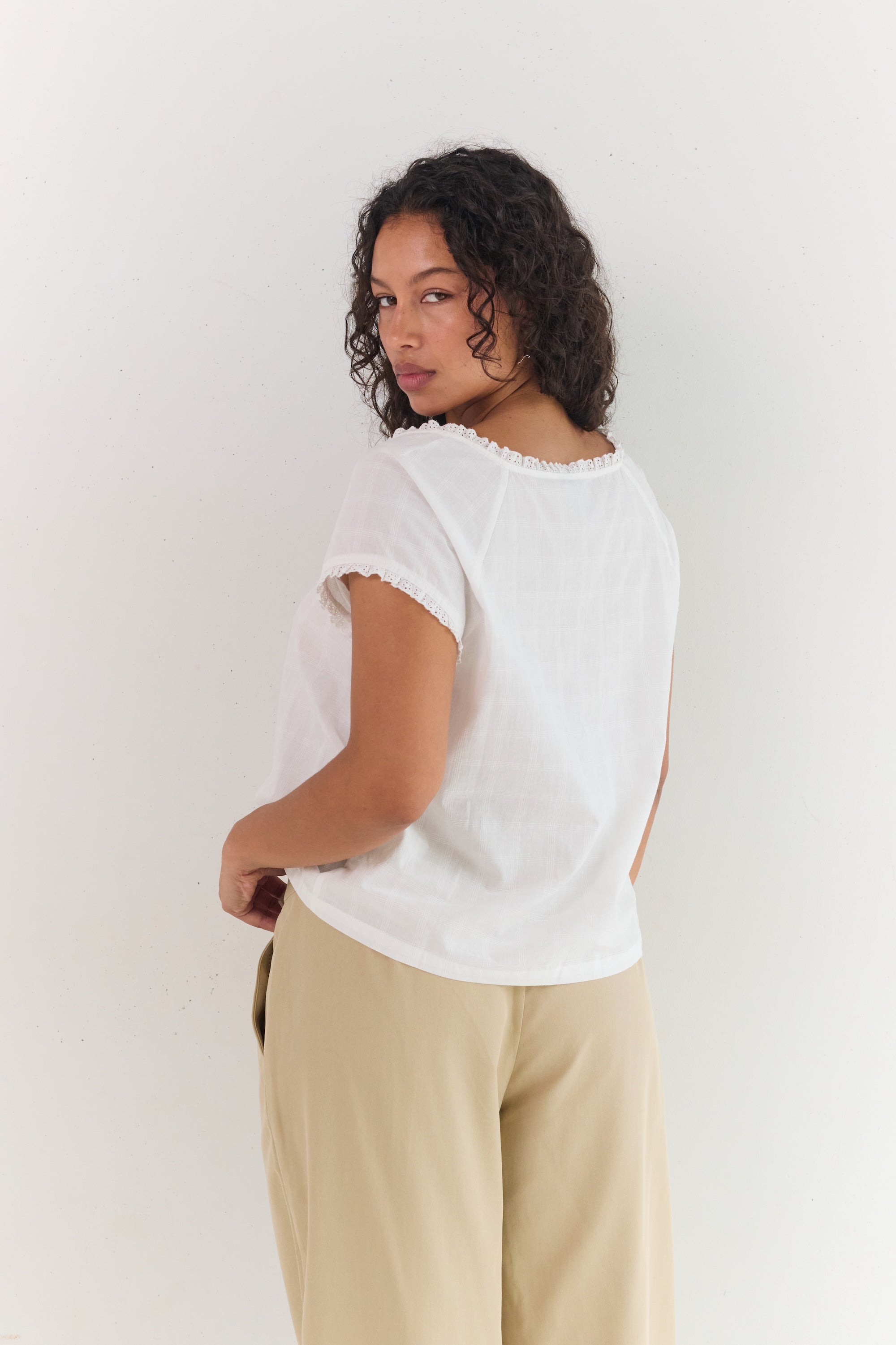 JUNI Amelia Blouse - Blanc