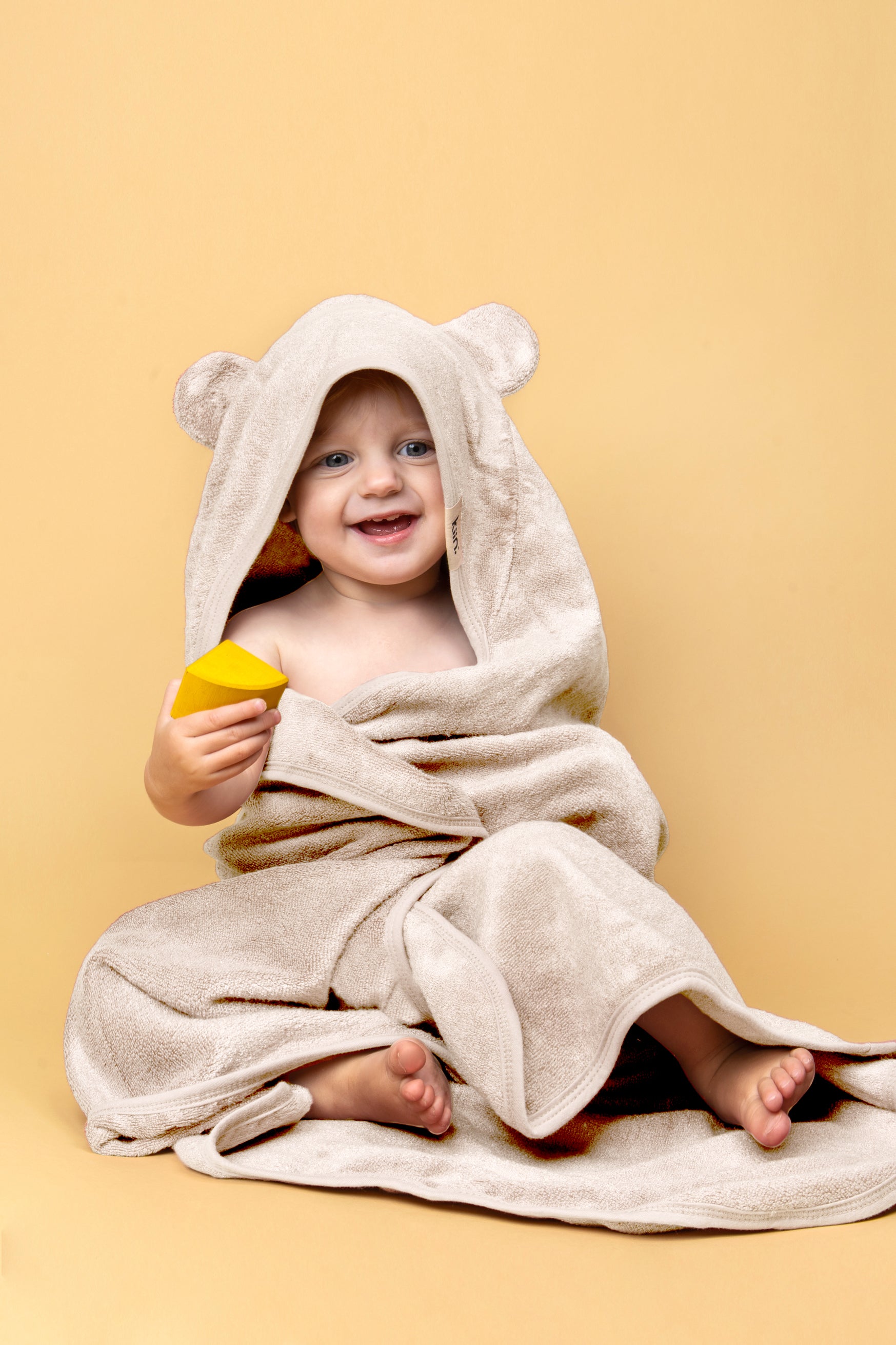 Kiin Hooded Towel - Ivory