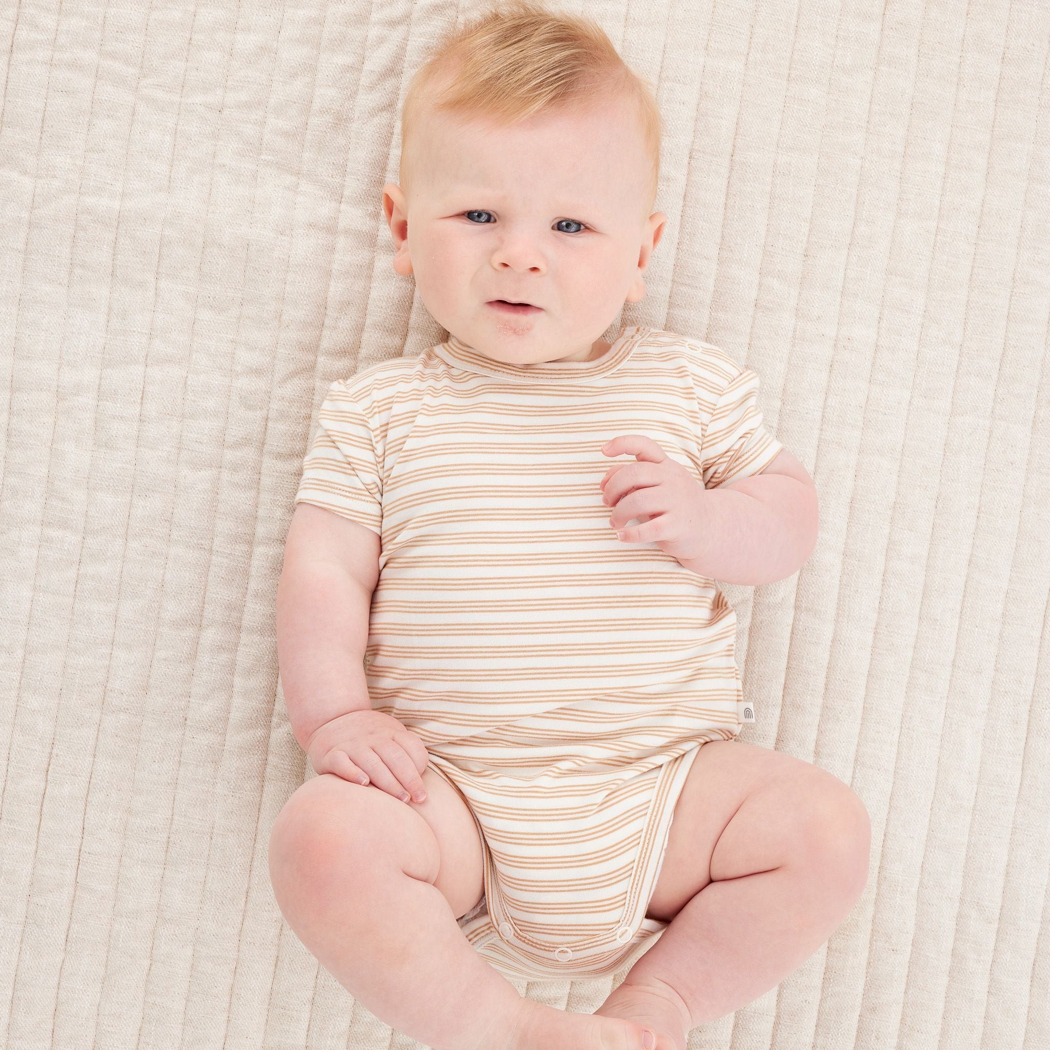 KYND Comfy Bodysuit Short Sleeve - Neutral Stripe