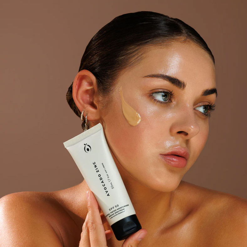 Avocado Zinc SPF 50 Natural Tinted Moisturiser - Light Medium