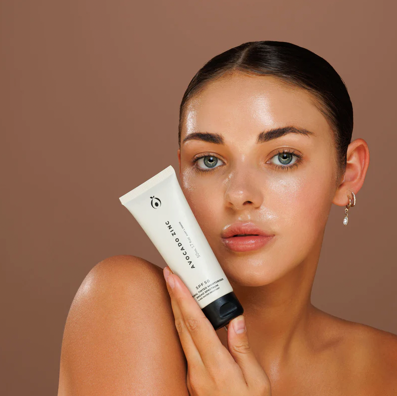 Avocado Zinc SPF 50 Natural Tinted Moisturiser - Light Medium