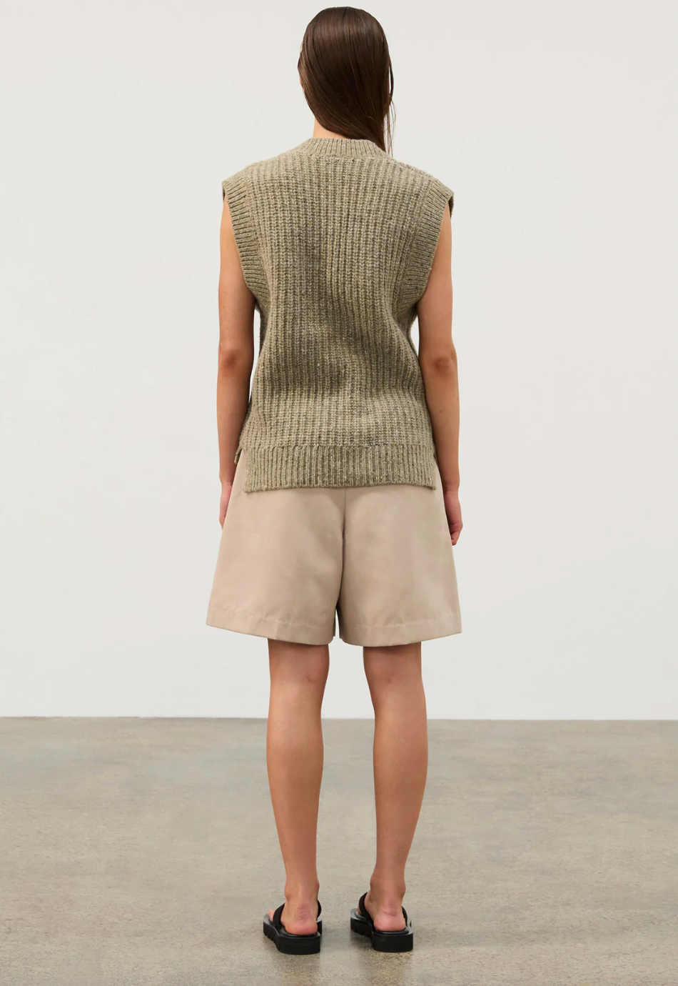 Zulu & Zephyr Merino Wool Blend Rib Vest - Olive