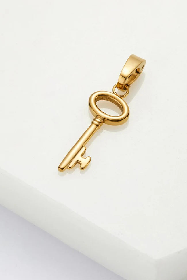 Zafino Key Charm - Gold