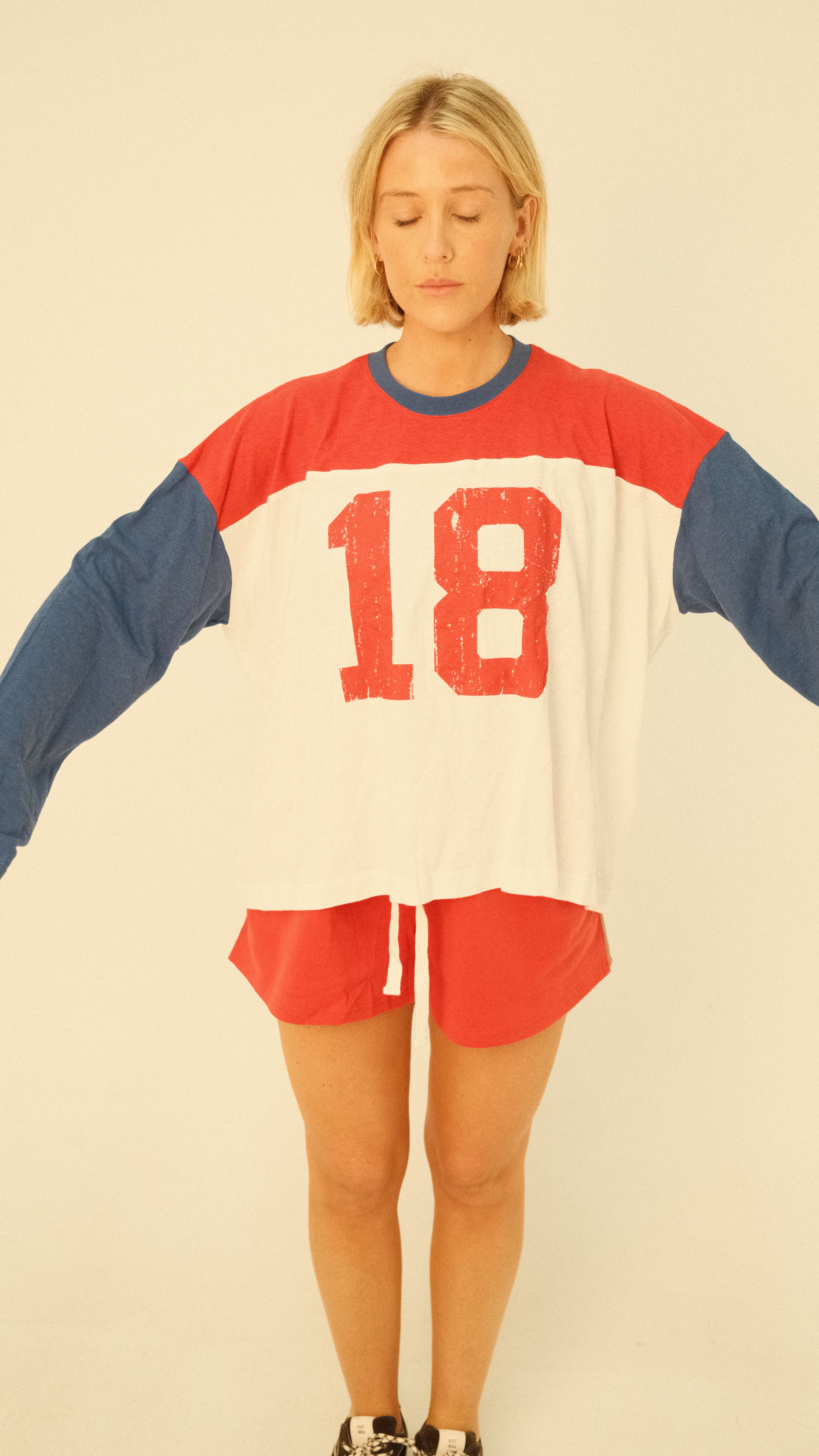 By Billie Established LS Tee - Red/Blue