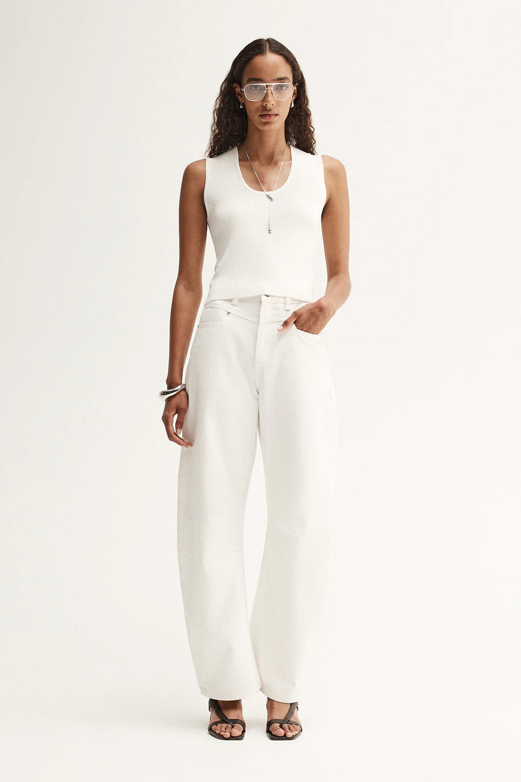 Elka Collective Chelsea Barrel Jean - Ivory