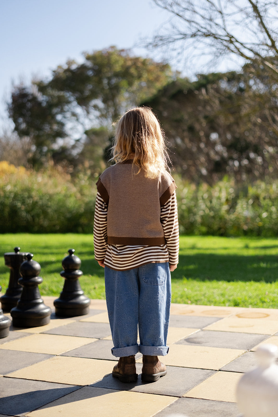 Grown Organic Fields Embroidery Knit Vest - Espresso