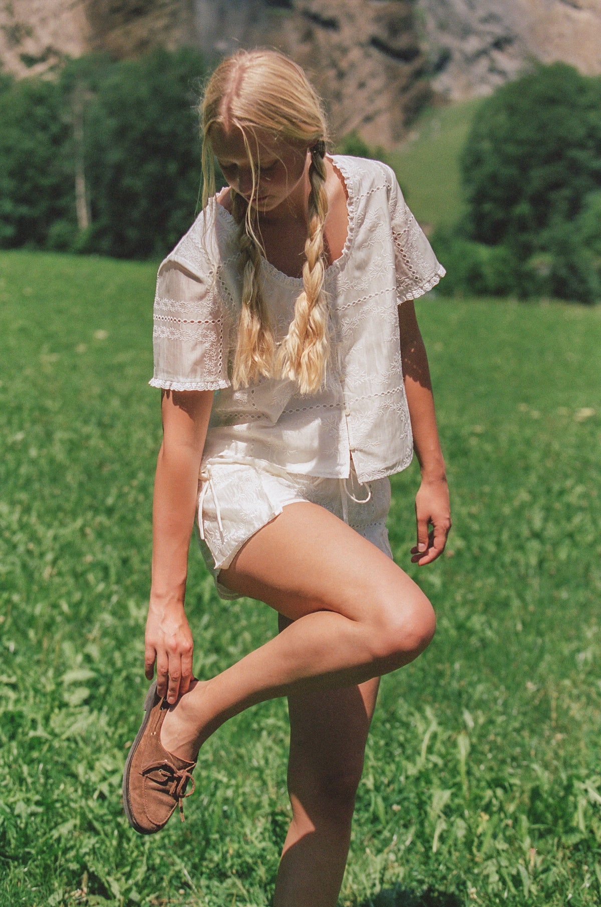 Juni Alenka Lace Blouse - Blanc (Coming Soon)