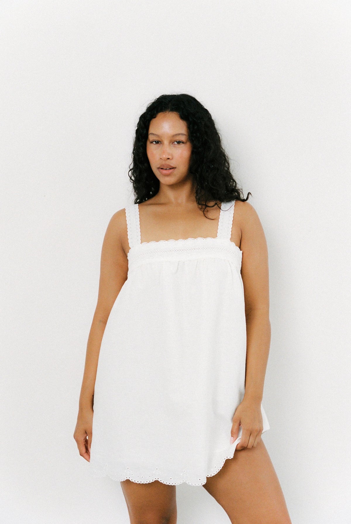 Juni Francesca Mini Dress - Blanc COMING SOON