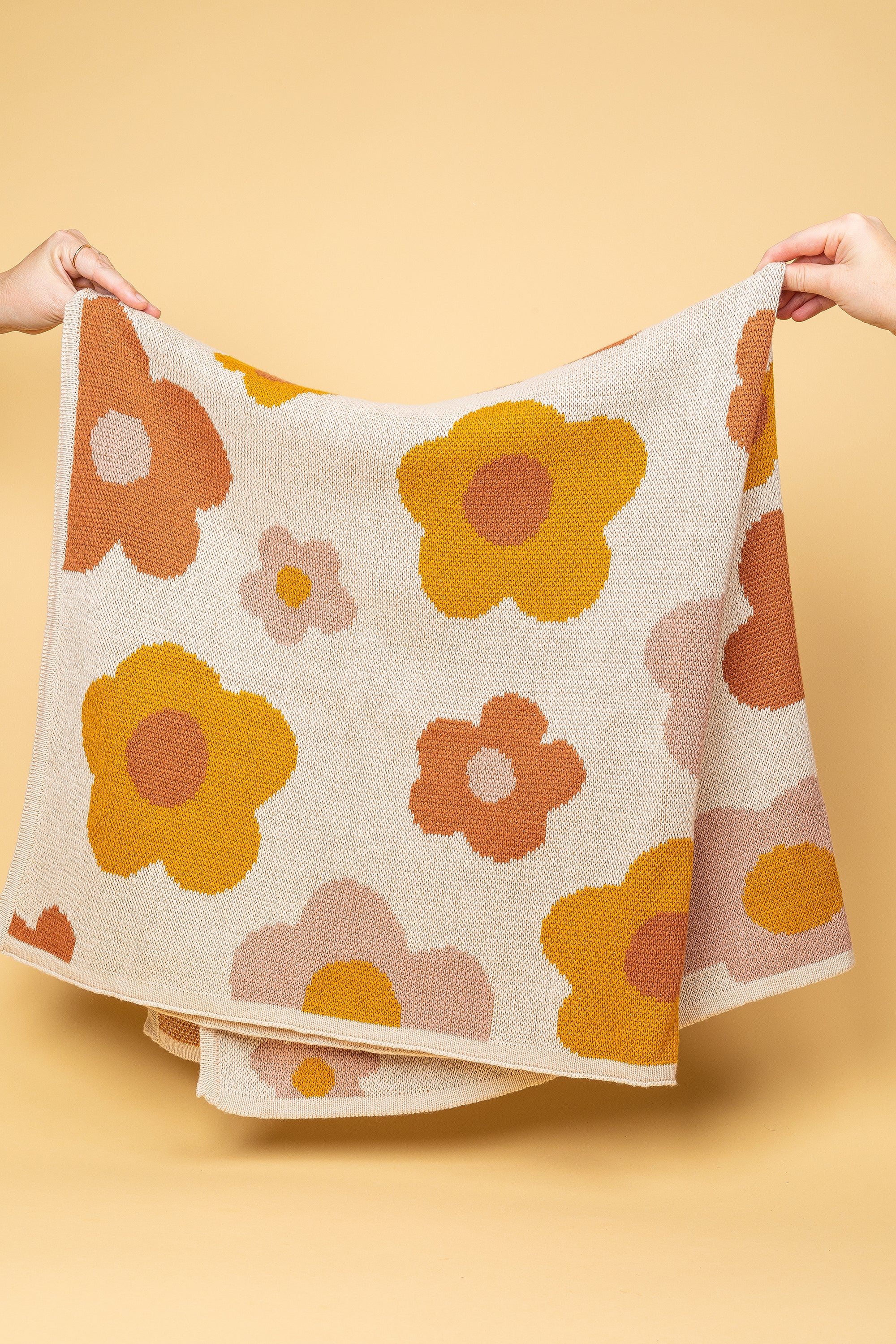 Kiin Organic Cotton Knitted Blanket - Bloom