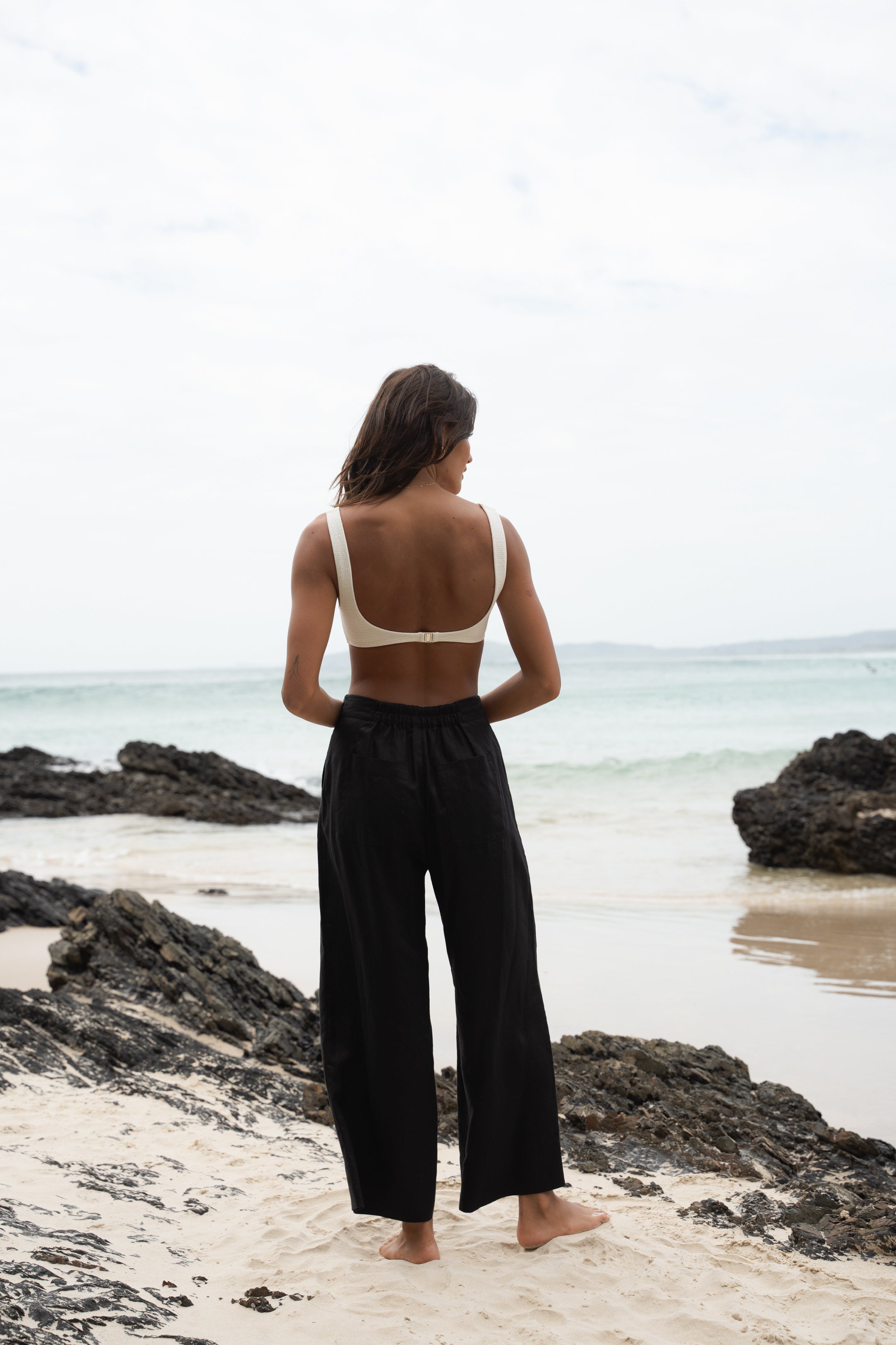 Lilly Pilly Ivy Linen Crop Pants - Black