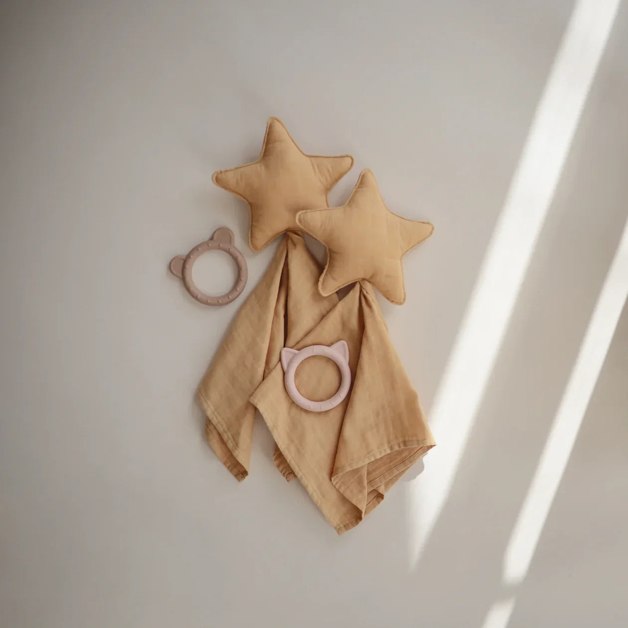 Mushie Lovey Star Blanket - Yellow