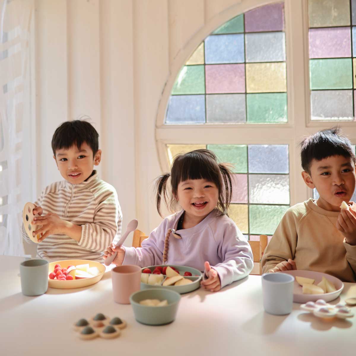 Mushie Silicone Suction Plate - Cambridge Blue