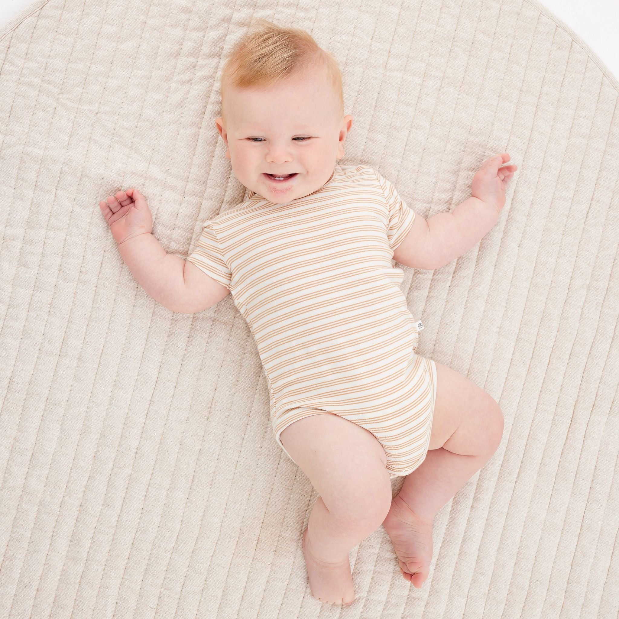 KYND Comfy Bodysuit Short Sleeve - Neutral Stripe