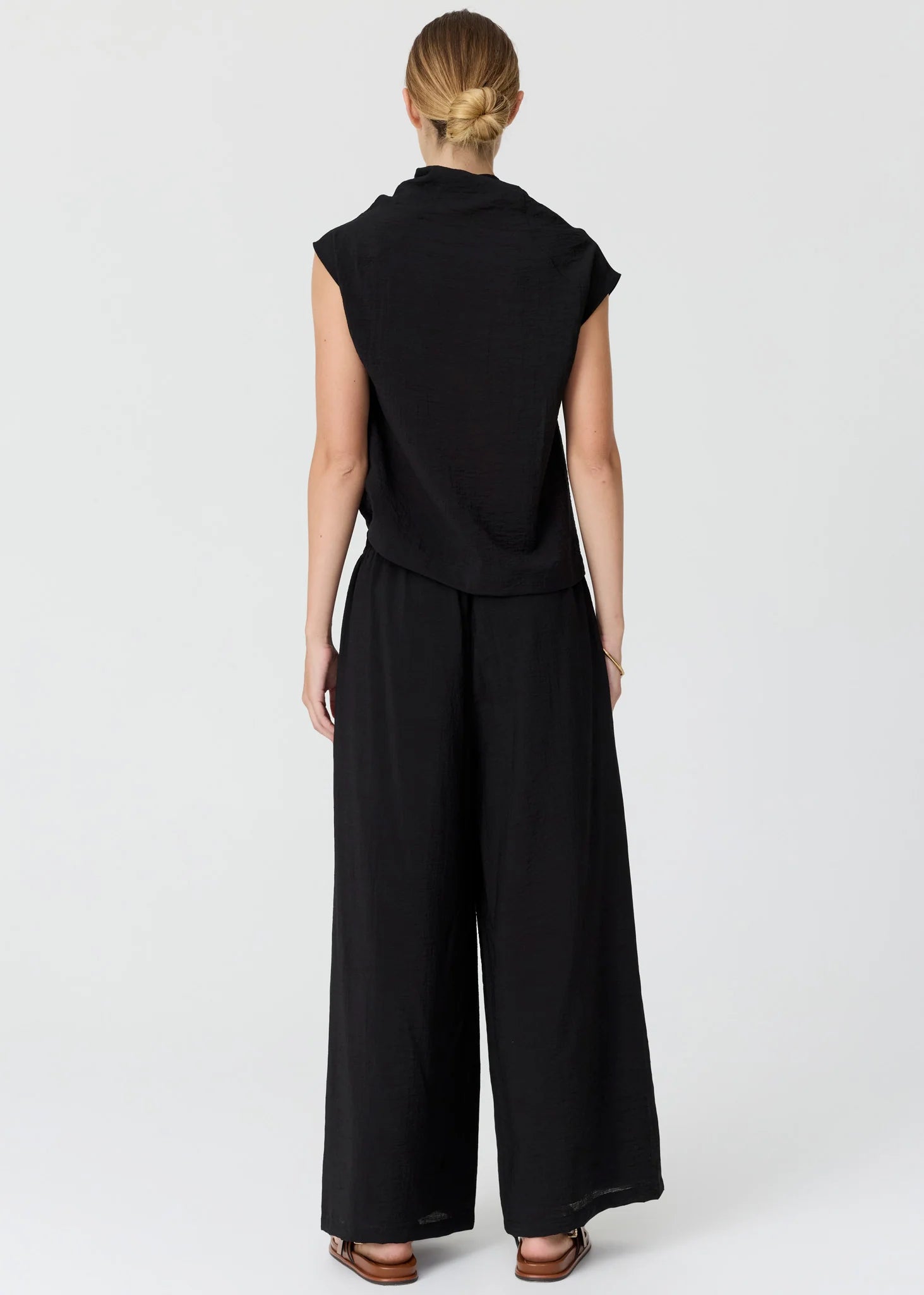 POL Fennel Cowl Neck Top - Black